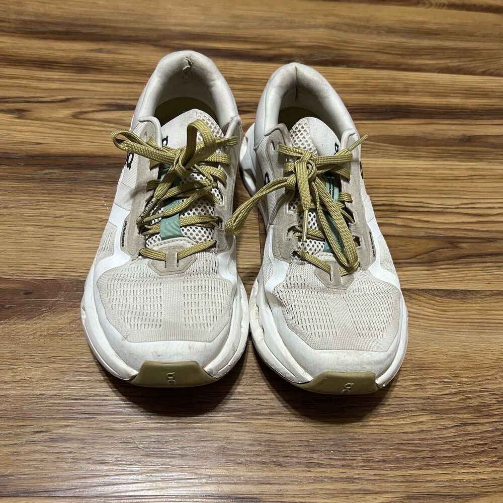 On Running Shoes Women’s Size 8.5